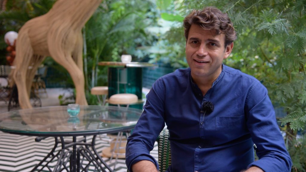 Grupo Paraguas por Sandro Silva y Marta Seco. El grupo de restaurantes más vibrante y famoso de Madrid.